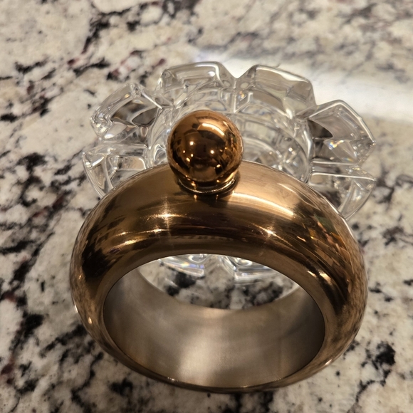 New FLASK (prop not included) - Picture 2 of 10